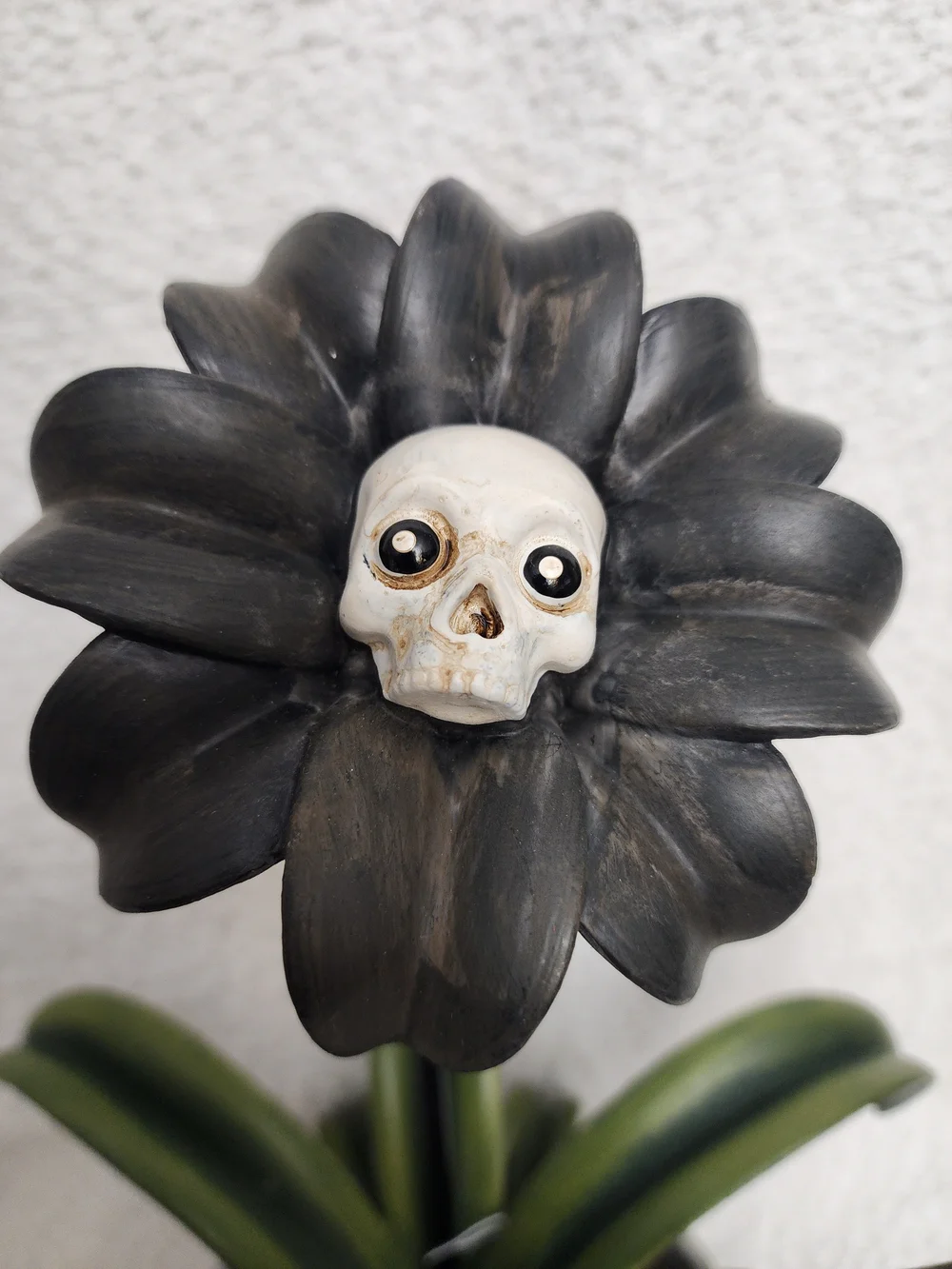 HALLOWEEN Black Skull Flower Decorative Planter Accent 17